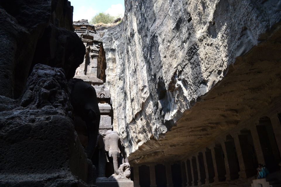 Aurangabad Day Tour Historical Monuments Package - Ellora Caves Exploration