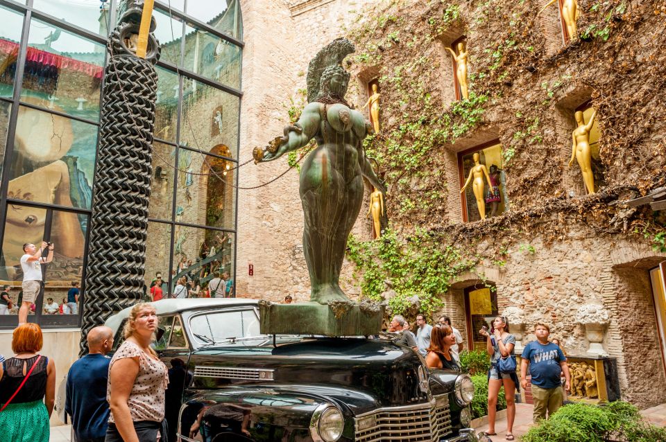 Barcelona: Girona & Figueres Tour With Optional Dali Museum - Exploring Girona