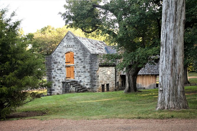 Belle Meade Guided Mansion Tour With Complimentary Wine Tasting - Historical Insights and Equine Interest