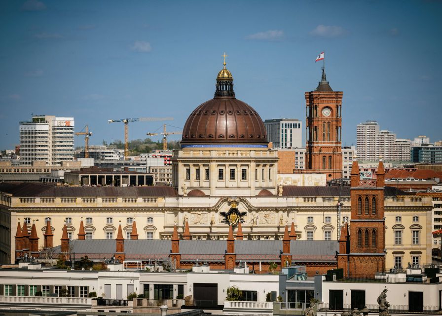 Berlin: French Cathedral 360° Panorama & Sparkling Wine to Go - Delight in Crémant