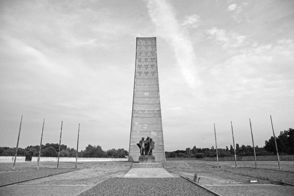 Berlin: Sachsenhausen Memorial Day Small-Group Tour - Meeting Point and Transportation