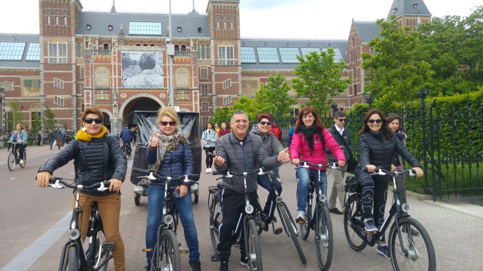 Bike Tour Through Jordaan and More (Spanish Only - Guaranteed!) - Booking Information