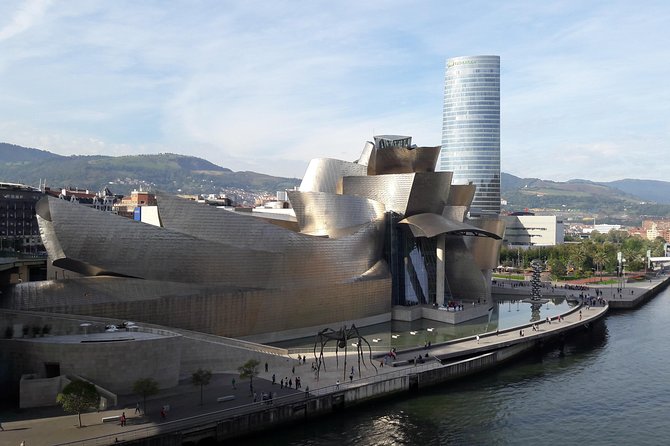 Bilbao and Guggenheim Museum Private Tour - Architecture and Culture