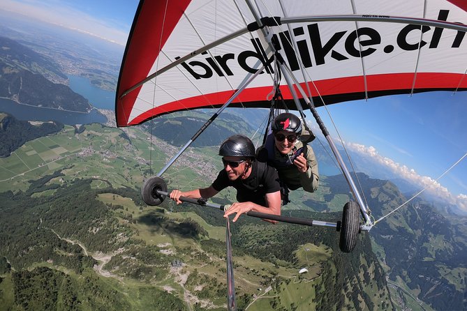 Bird-like Hang Gliding Lucerne - Confirmation and Accessibility