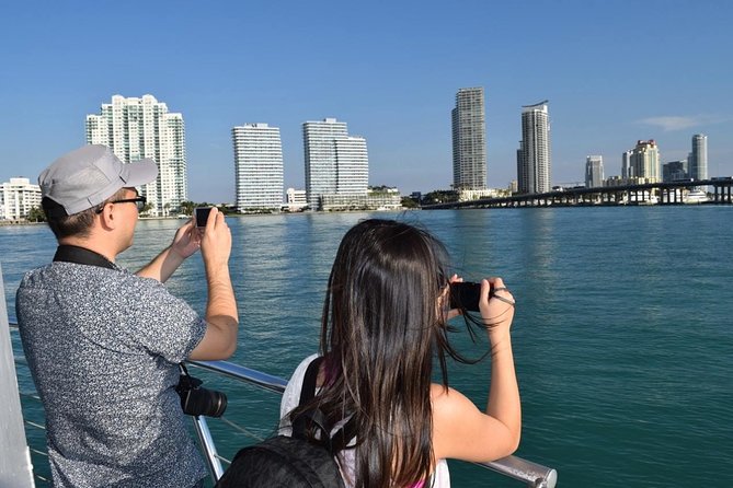 Biscayne Bay Millionaires Homes Sightseeing Cruise - Cruise Features and Amenities