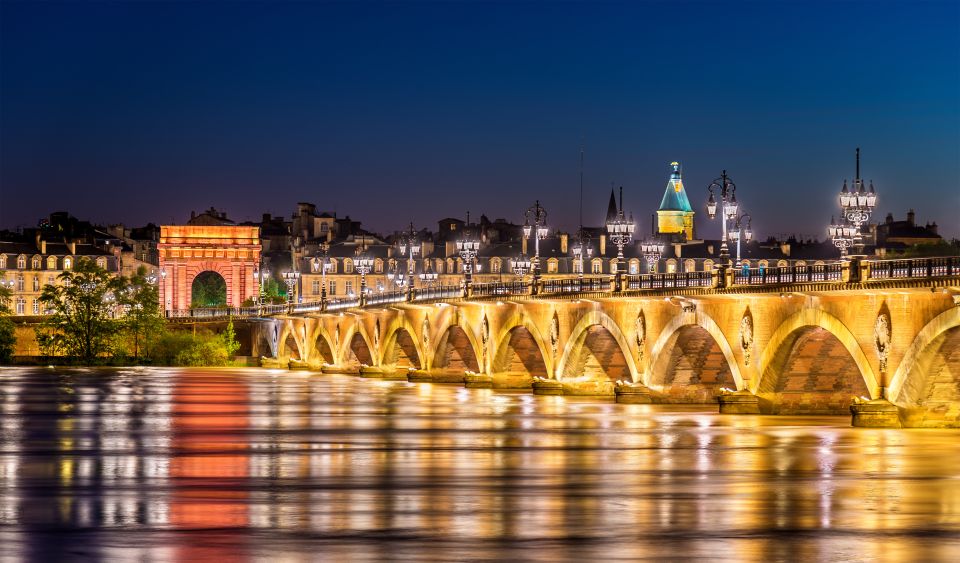 Bordeaux by Night: Private Tour in a Citroën 2CV - Sightseeing Locations