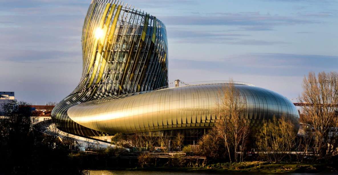 Bordeaux City - Wine Discovery - Winemaking Process Exploration