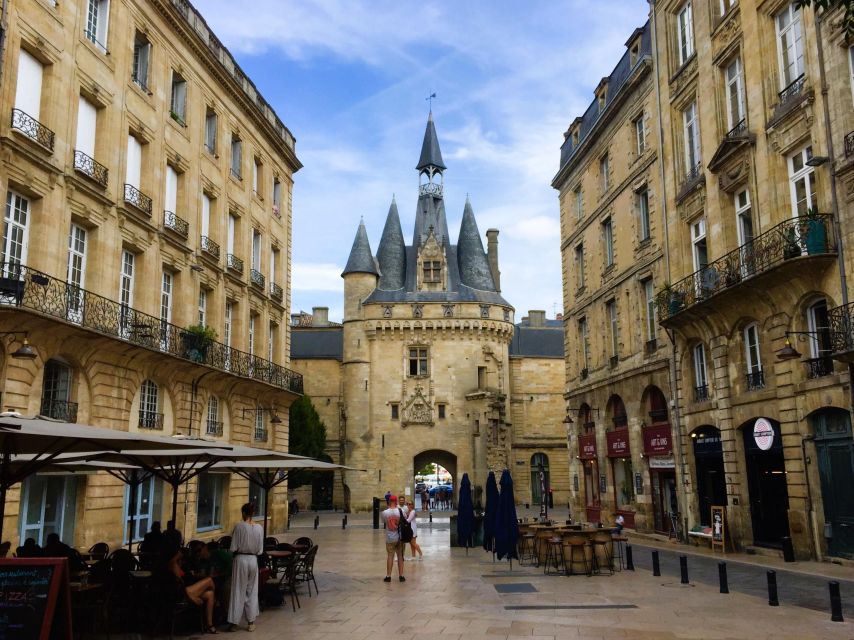 Bordeaux: Tour With Private Guide - Vibrant Marché Des Capucins Market