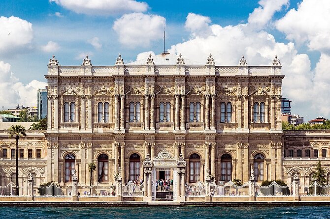 Bosphorus Cruise With Dolmabahce Palace and Istiklal Street Tour - Istiklal Street Stroll