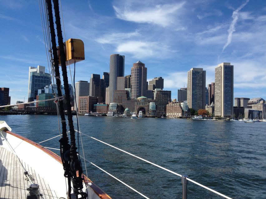 Boston: Downtown Harbor Sailing Cruise - Crew and Experience