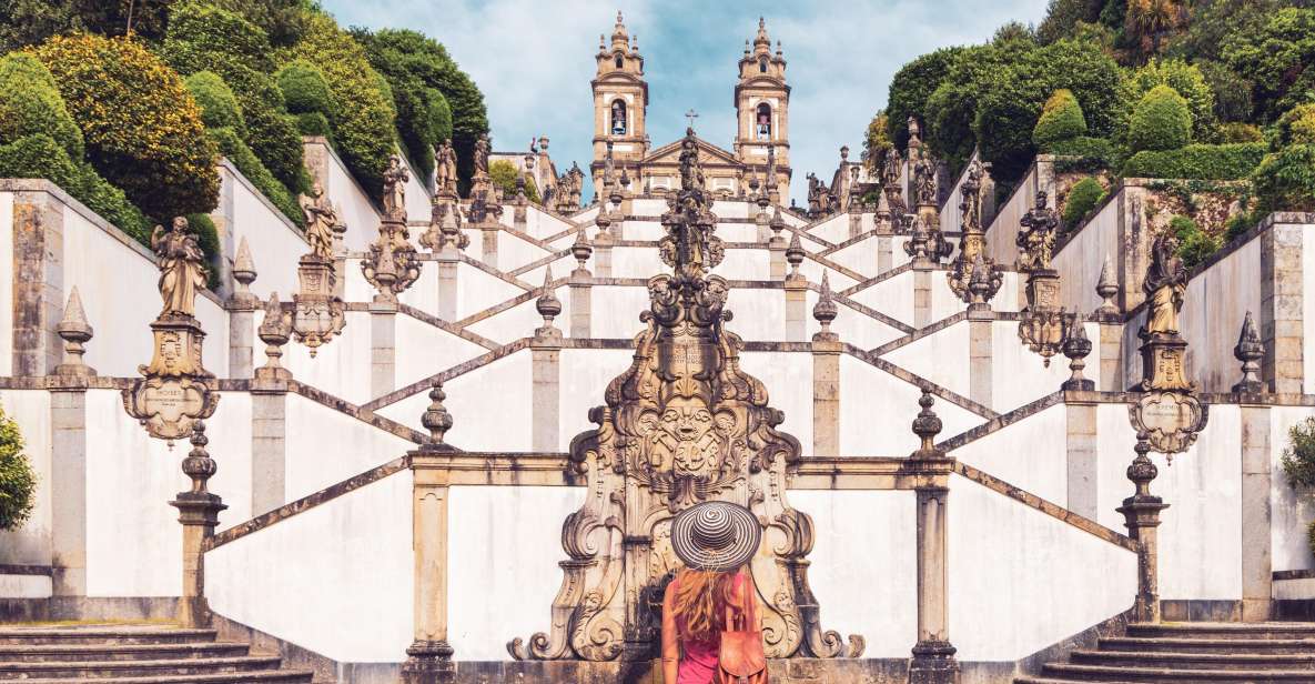 Braga & Guimarães Tour: Small Group + Lunch and Vinho Verde - UNESCO World Heritage Site