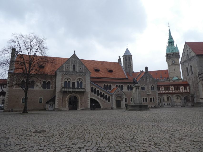 Braunschweig: Private City Walking Tour With Certified Guide - Crafts, Rizzi House, and Town Hall