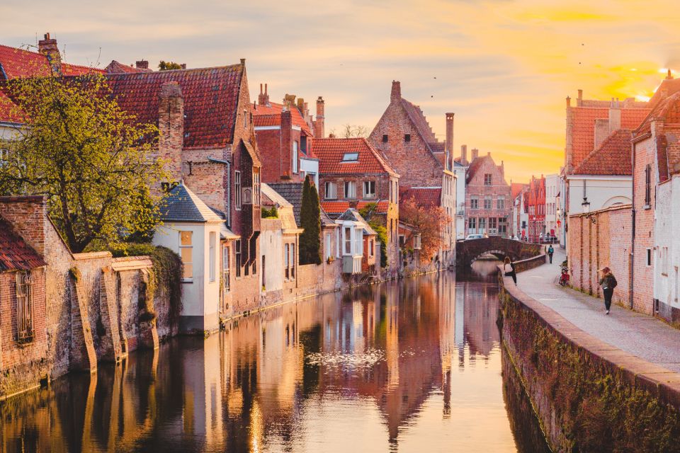 Bruges: Self-Guided Highlights Scavenger Hunt & Walking Tour - Itinerary and Key Attractions