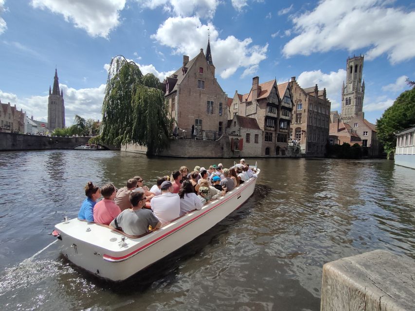 Bruges: Small Group Boat Cruise and Guided Walking Tour - Guided Walking Tour