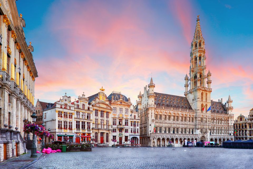 Brussels: Highlights Self-Guided Scavenger Hunt and Tour - Key Attractions