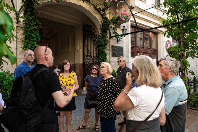 Buda Castle Walking Tour With Matthias Church Entry, Cake&Coffee - Additional Tour Information