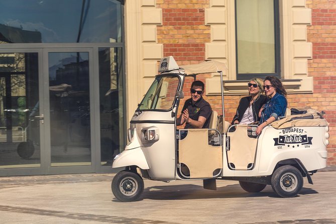 Budapest Tuktuk Private Tour With Goulash Soup in the Downtown - Visitor Reviews