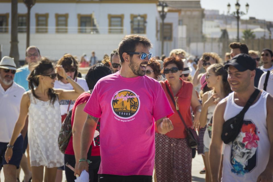 Cádiz: Private Walking Tour With Local Guide - Guided Experience