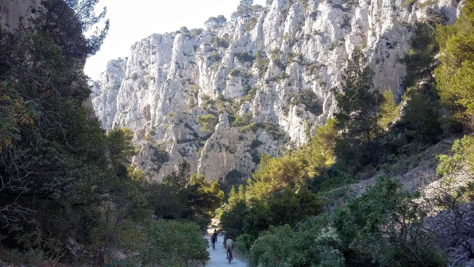 Calanques National Park Integral Crossing by Emtb - Highlights of the Crossing