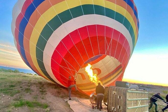 Cappadocia Hot Air Balloon Ride Over Cat Valleys With Drinks - Inclusions and Amenities