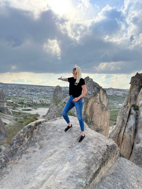 Cappadocia: Instagram Highlights Tour - U?hisar: Rock Formation