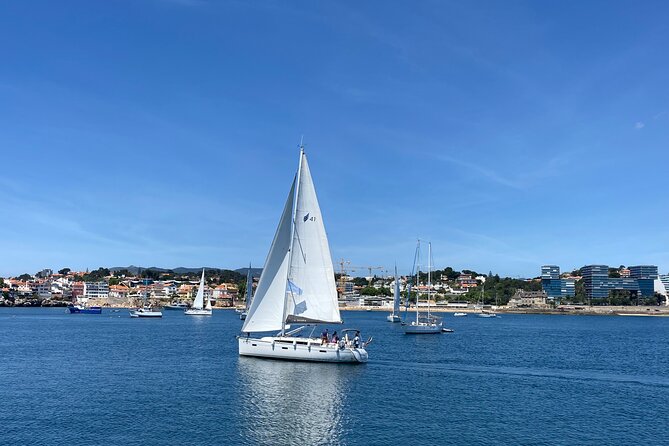 Cascais Romantic Private 2h Cruise With Sparkling Wine - Romantic Atmosphere and Personalization