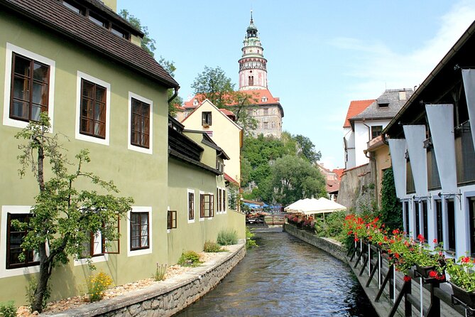 Cesky Krumlov Small-Group Day Trip From Vienna - Traveler Experience