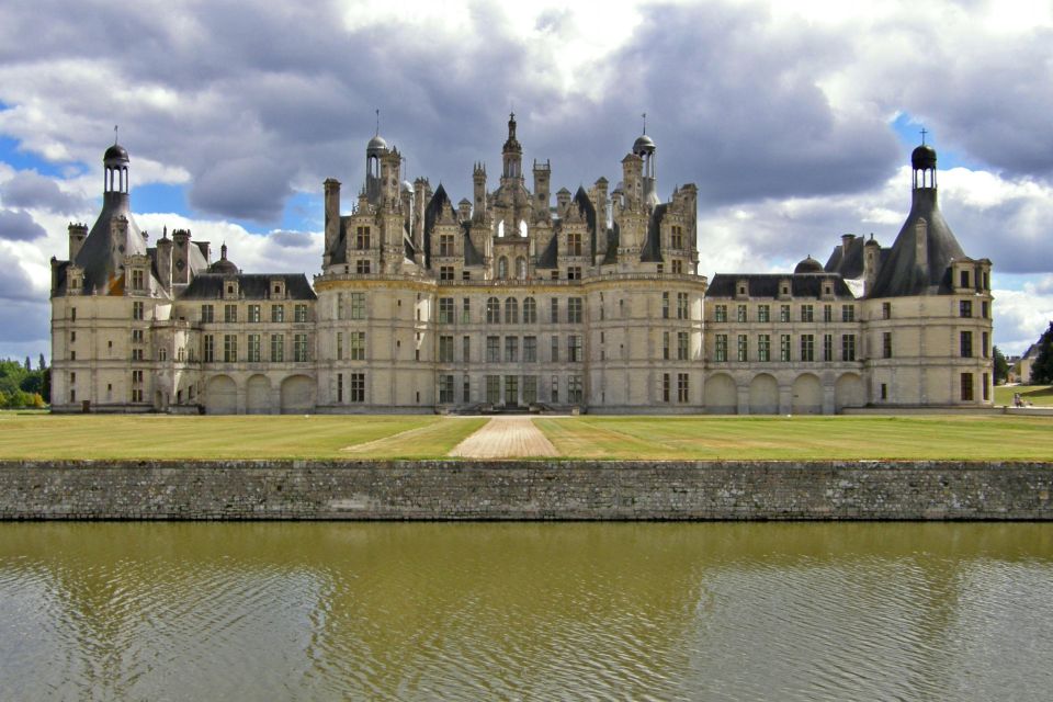 Chambord, Chenonceau and Amboise Private Tour From Paris - Visiting Chambord Castle