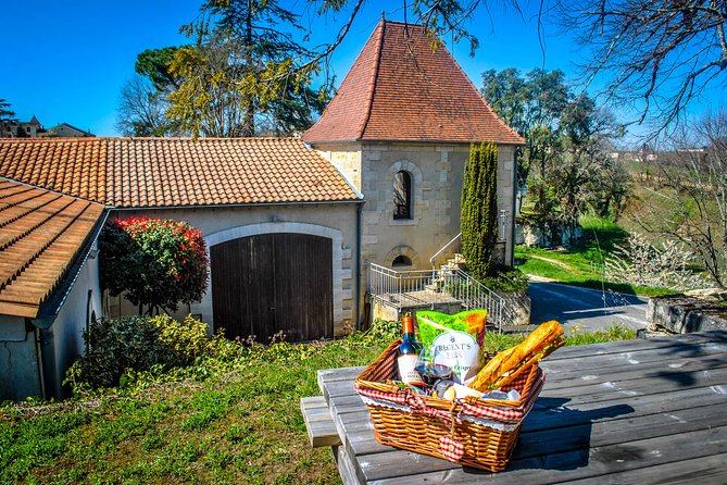 Château LA CROIZILLE Grand Cru Classé: Picnic & Visit - Meeting and End Points