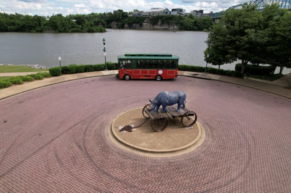 Chattanooga: City Trolley Tour With Coker Museum Visit - Tour Features