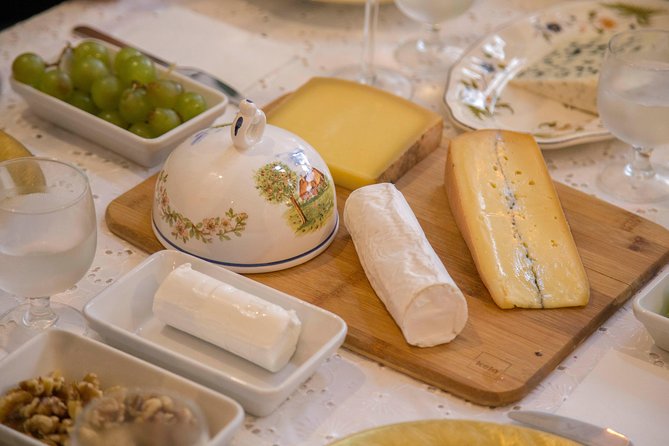 Cheese and Wine Tasting in the Latin Quarter With Chef Alex - Tutored Food and Cheese Tasting