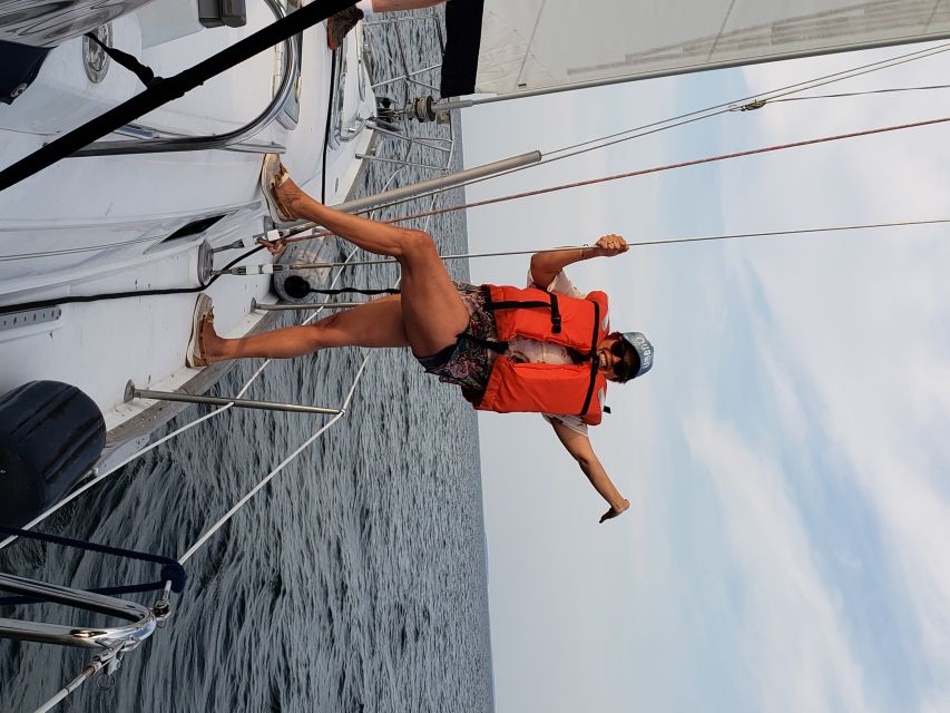 Chesapeake Beach: Private Sailing Cruise on a 42-Foot Yacht - Boat Tour Details