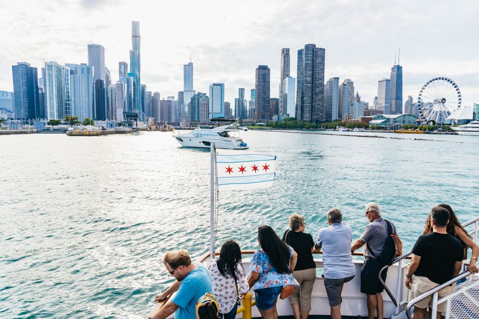 Chicago: 1.5-Hour Lake and River Architecture Cruise - Onboard Experience