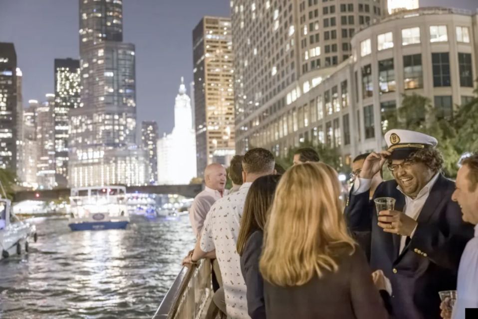 Chicago River: Guided Sunset Cocktail & Architecture Tour - Tour Details