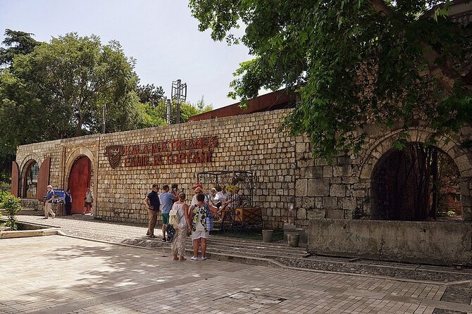 City Tour of Tirana - Meeting and Logistics