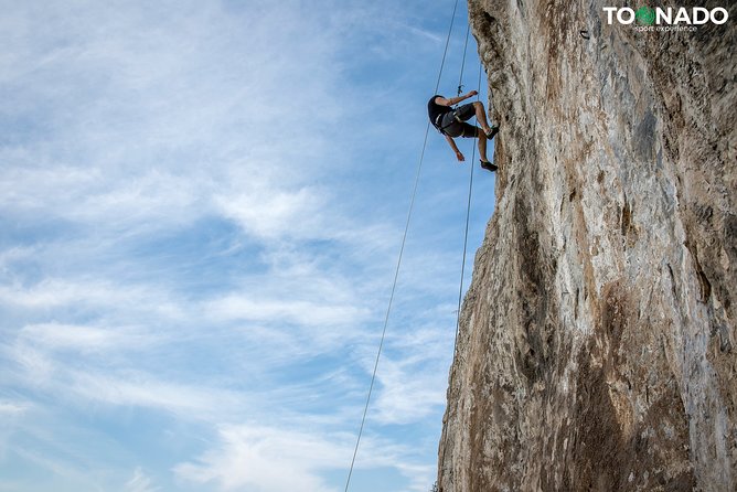 Climbing Experience - the Path of the Gods - Confirmation and Accessibility