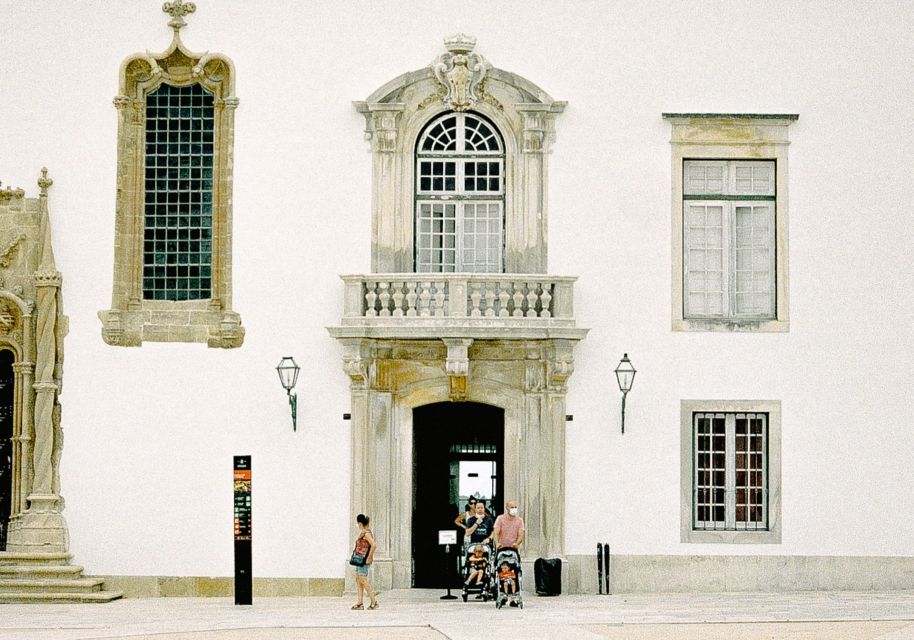 Coimbra: Scavenger Hunt and City Highlights Walking Tour - Activity Details