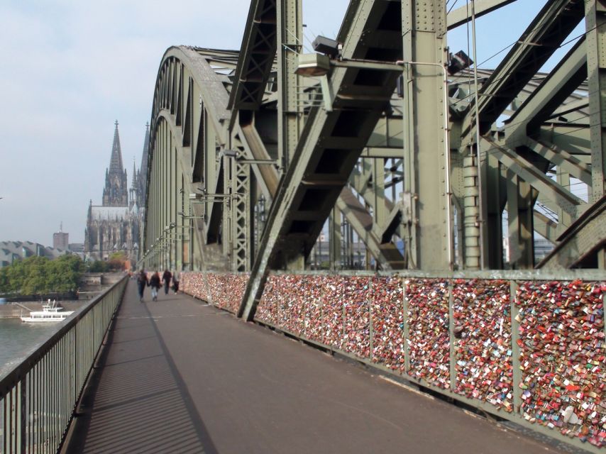 Cologne: City Highlights Segway Tour - Discovering the Rheinpark and Rheinauhafen