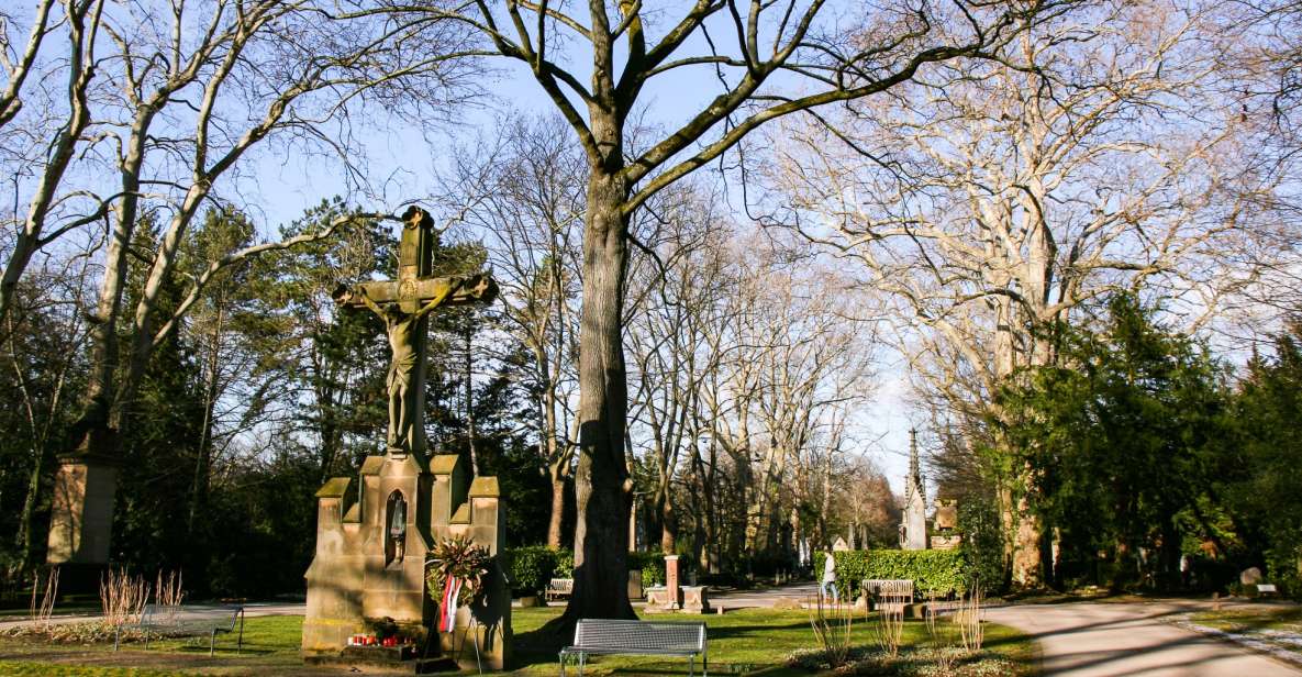 Cologne: Guided Tour of Melatenfriedhof - Meeting Point Location