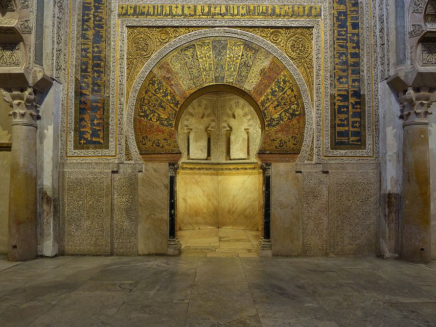 Cordoba: Mosque and Alcazar Private Tour With Tickets - Itinerary Highlights