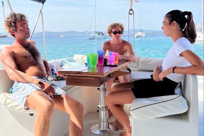 Daily Cruise on a Sailing Catamaran on the La Maddalena Archipelago - Participant Information