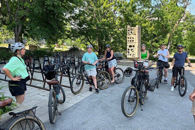 Daily Montreal Bike Rental Be Your Own Guide In Montreal Location And Availability