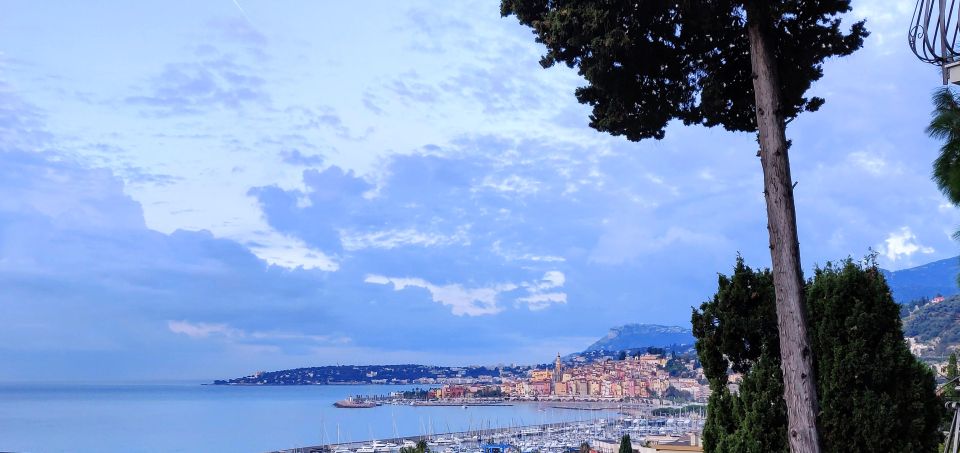 Day Tour From Nice to Menton & the Italian Riviera - Crossing the Italian Border