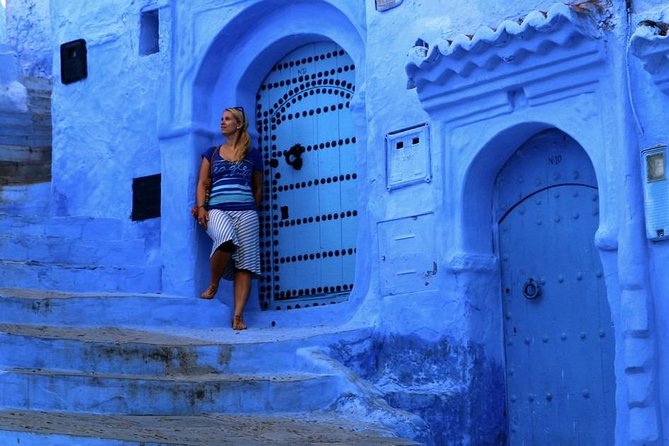 Day Trip From Fes to Chefchaouen - Capacity and Accessibility