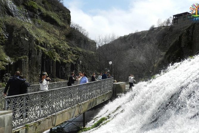 Day Trip Natural Beauty of Jermuk: Noratus, Hayravank, Selim Pass - Accessibility and Participation Guidelines