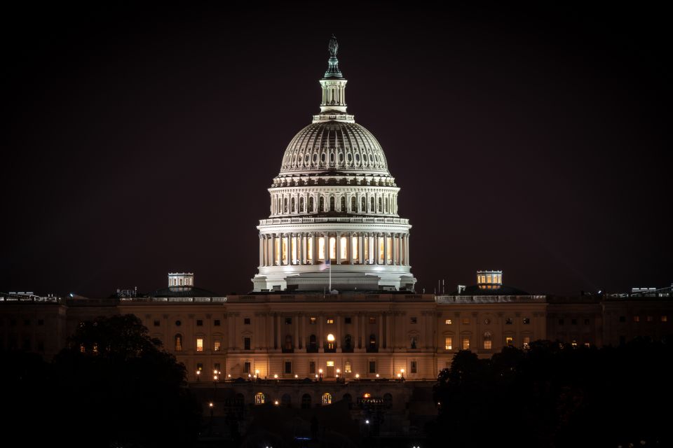 DC: Big Bus Monuments and Memorials Sunset Tour - Included Amenities