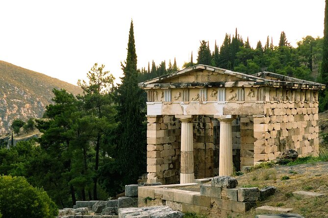 Delphi Meteora and Thermopylae 2-Day Private Tour - Food and Dining