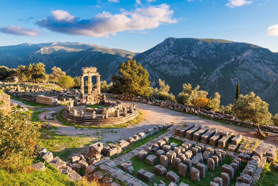 Delphi – Meteora - Itinerary Details