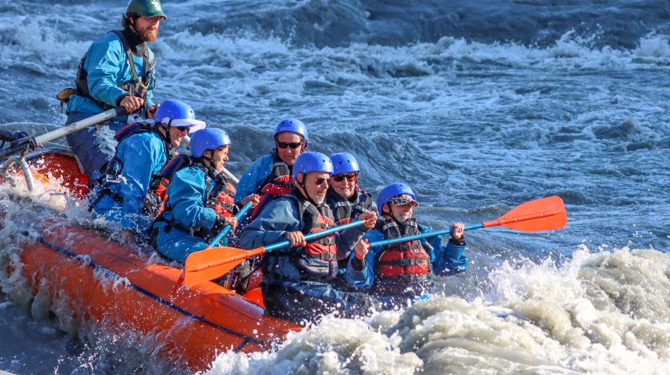 Denali, Alaska: Canyon Wave Raft Class III-IV Paddle/Oar - Inclusions in the Tour