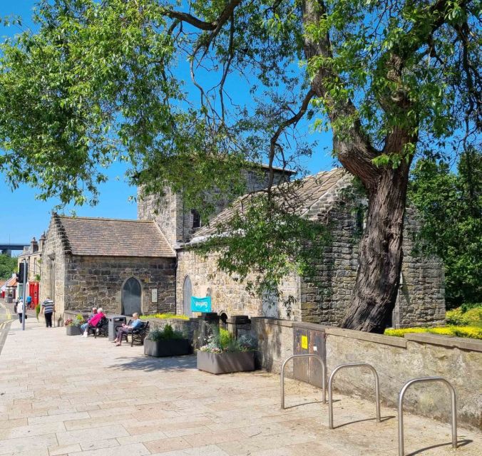 Discover Historic South Queensferry: A Self-Guided Tour - Exploring the Forth Bridges